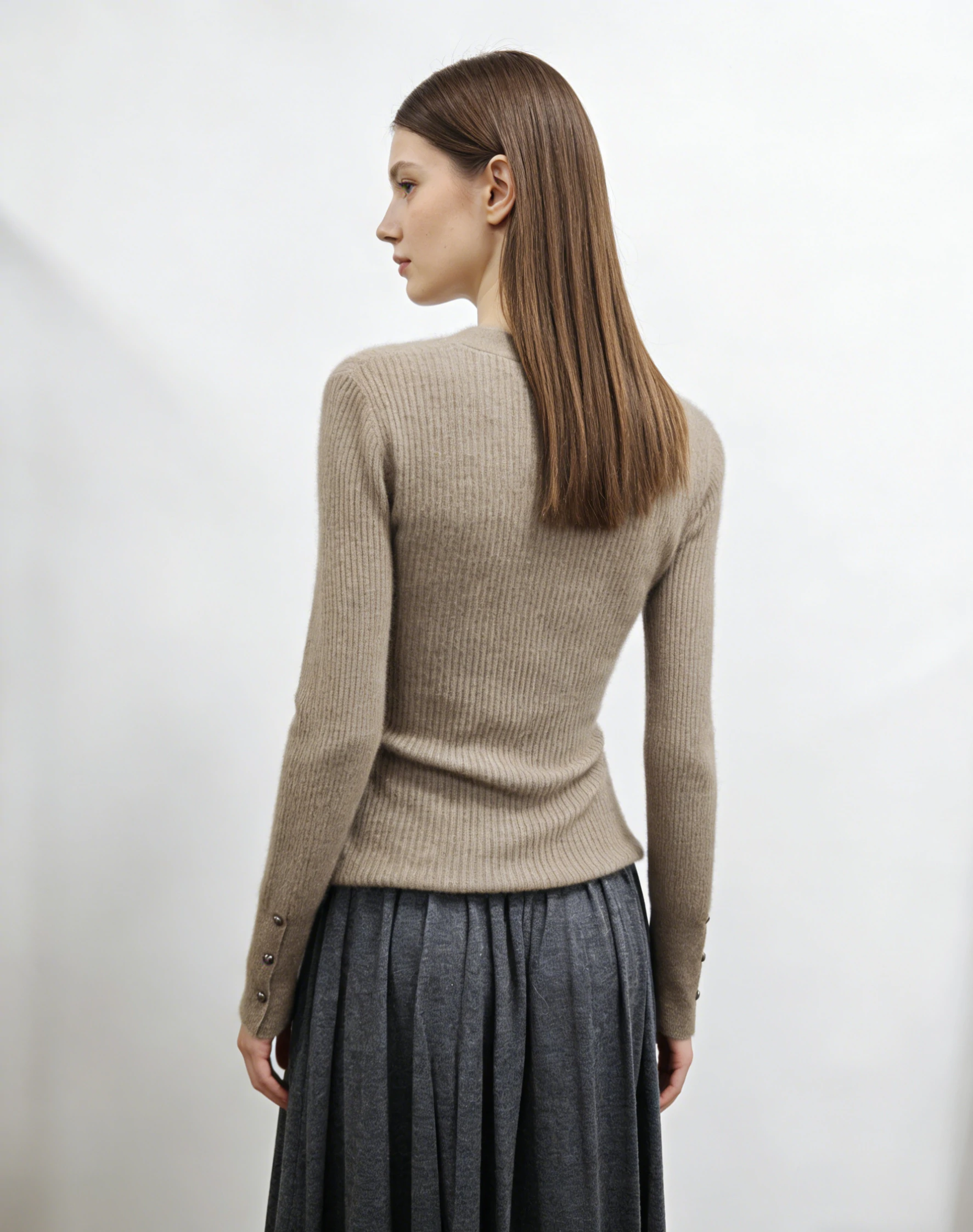 100% Cashmere Wrap V-Neck Sweater 3 100% Cashmere Wrap V-Neck Sweater - Image 3