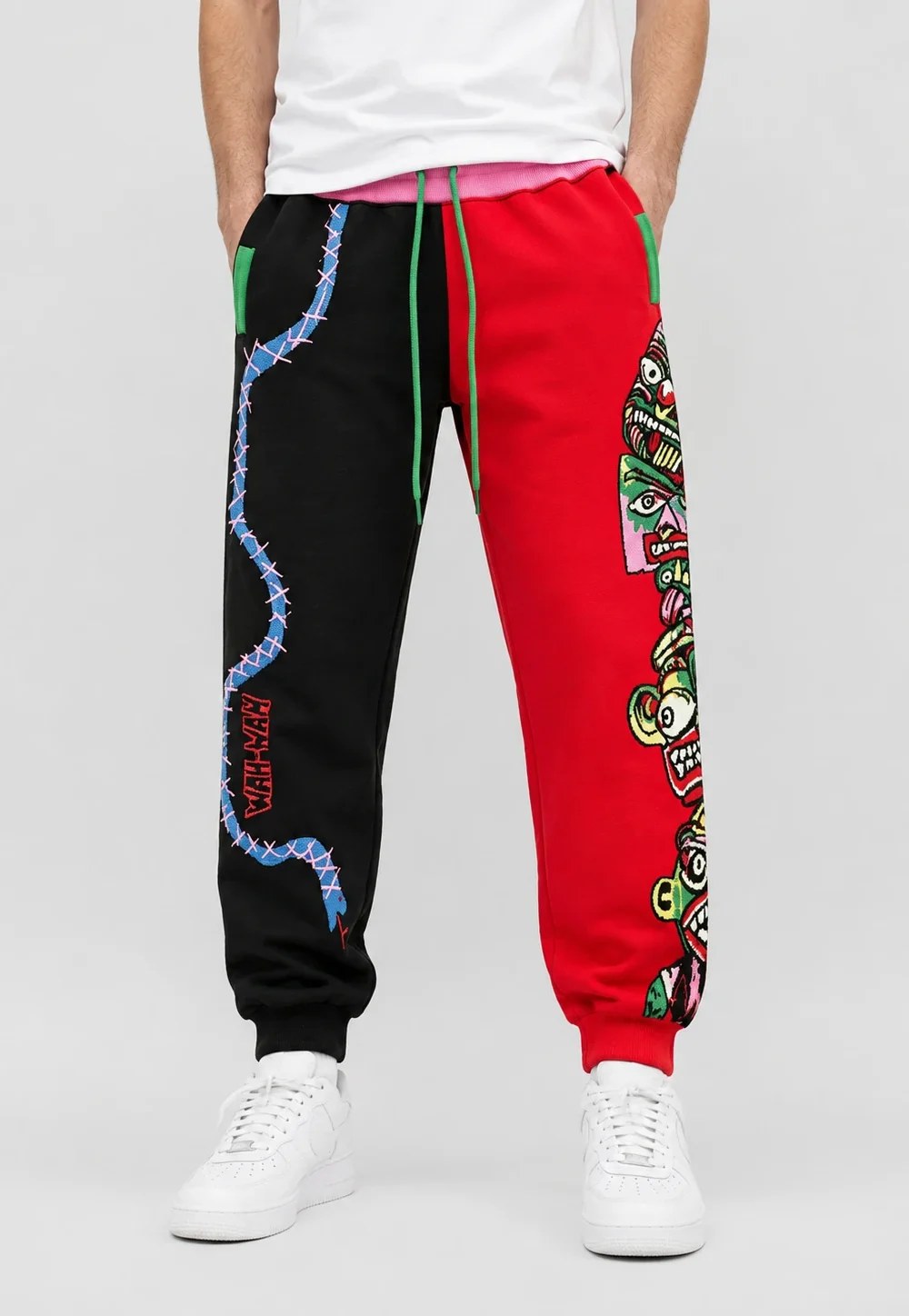 Split Black Red Contrast Graphic Snake Print Men Jogger Pants