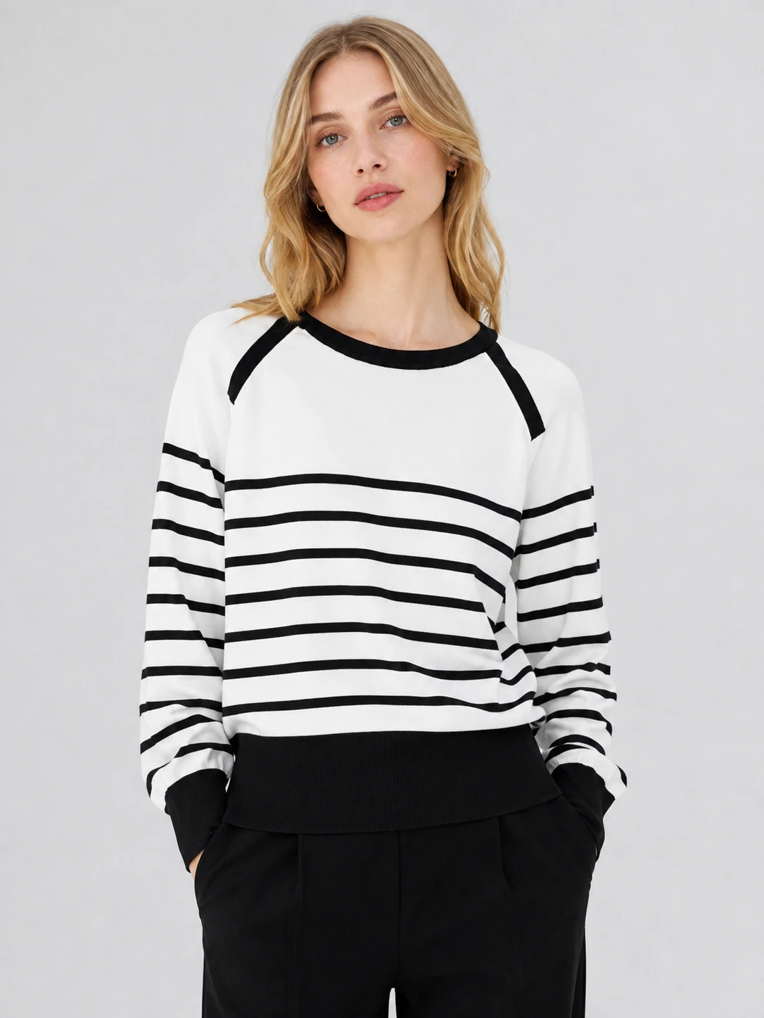 Women’s Color-Block Striped Pullover 1 Women’s Color-Block Striped Pullover