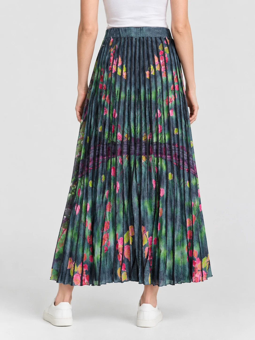 Women's Multicolor Printed Pleated Midi Knit Dress 2 Women's Multicolor Printed Pleated Midi Knit Dress - Image 2